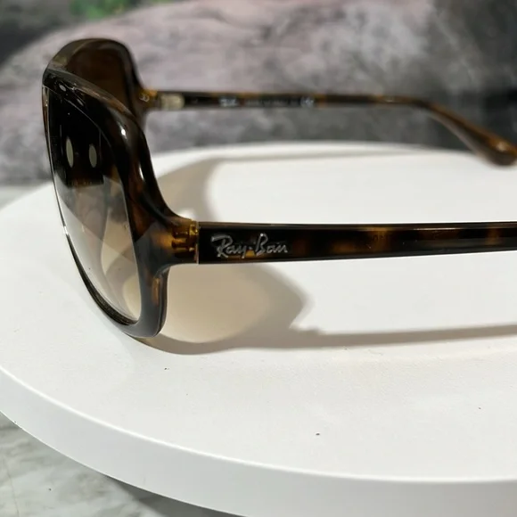 RAY-BAN AVIATOR GLASSES MADE IN ITALY 🇮🇹 Brand New. RETAIL IS $265. - Picture 10 of 17